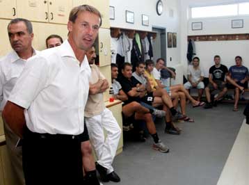 «Πιάνουν» δουλειά οι παίκτες του ΟΦΗ με διπλές προπονήσεις