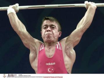 Δεν πάει στο Πεκίνο ο Τούρκος αρσιβαρίστας Μουτλού