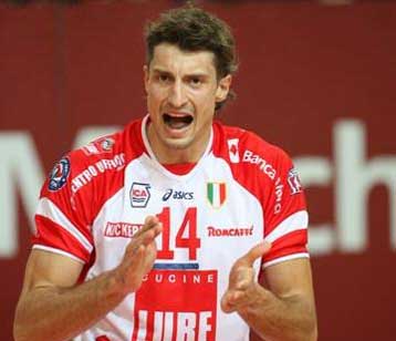 Νέα προσφορά Ολυμπιακού και… παιχνίδια μάνατζερ για Μίλκοβιτς