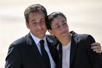 Επιστροφή στη Γαλλία για την Ινγκριντ Μπετανκούρ μετά την μακρά δοκιμασία