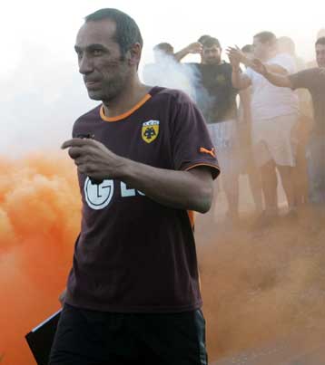 «Θέλουμε Μπασινά» είπε ο Δώνης στους φιλάθλους