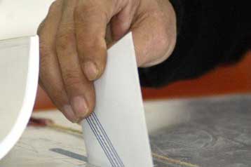 Καταδίκη του «ευρωμονόδρομου» στις κάλπες του 2009 ζητά το ΚΚΕ