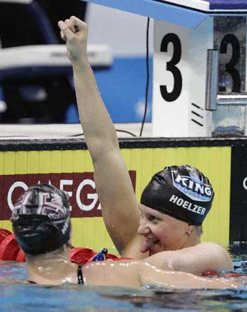 Νέο παγκόσμιο ρεκορ στα 200μ. ύπτιο η Μάργκαρετ Χέλζερ