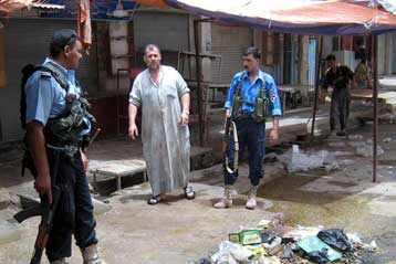 Γυναίκα καμικάζι σπέρνει τον θάνατο σε πολυσύχναστη αγορά του Ιράκ