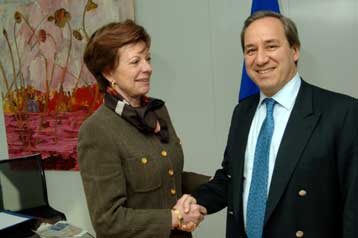 Η Κομισιόν δίνει άδεια για παροχή κρατικών ενισχύσεων σε ΜμΕ χωρίς την έγκρισή της