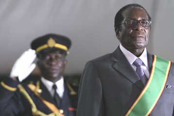 Στο στόχαστρο της G8 ο Ρόμπερτ Μουγκάμπε για το χάος στη Ζιμπάμπουε