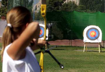 Σκάνδαλο στην Τοξοβολία με… κρυφές κάμερες στα γραφεία της Ομοσπονδίας