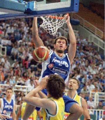 «Eίμαστε… αγριεμένοι» δήλωσε ο Φώτσης ενόψει προολυμπιακού