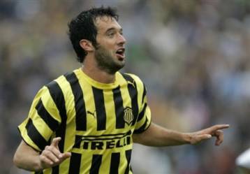 Ο Ντελόρτε ανακοίνωσε τη συμφωνία με τον Αρη