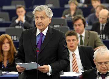 Επιφυλάξεις για τυχόν νέες αυξήσεις των ευρω-επιτοκίων από το Ευρωκοινοβούλιο