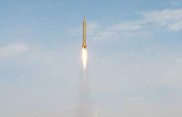 Σε νέες πυραυλικές δοκιμές προχωρεί η Τεχεράνη, σύμφωνα με ιρανικά ΜΜΕ