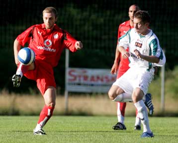 Νωθρός ο Ολυμπιακός, έχασε 2-0 από τη Γκρότσλιν