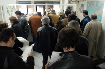 Παράταση στις προθεσμίες φορολογικών υποχρεώσεων για τους σεισμόπληκτους