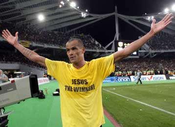 Ο Ριβάλντο θέλει να φύγει πρωταθλητής από την ΑΕΚ και ζήτησε συγγνώμη από τον Ολυμπιακό!