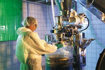 Η Roche εγκαταλείπει την έρευνα κατά του HIV