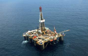 Υπερέβη τα 146 δολάρια το βαρέλι η τιμή του πετρελαίου την Τρίτη