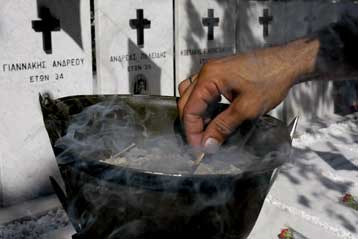 Μνημόσυνο για τους νεκρούς του πραξικοπήματος του 1974 στην Κύπρο