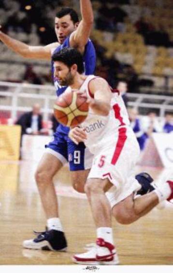 Από Ολυμπιακός, «Ολυμπιονίκης» ο Παπαμακάριος