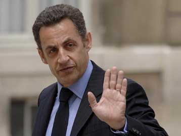 Δεύτερο δημοψήφισμα στην Ιρλανδία για την Συνθήκη επιθυμεί ο Νικολά Σαρκοζί