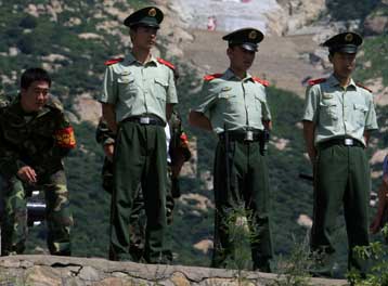 Οι κινεζικές Αρχές εξάρθρωσαν 12 «τρομοκρατικούς πυρήνες», μεταδίδουν κρατικά ΜΜΕ