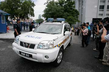 Συνελήφθη ο αρχηγός της αντιπολίτευσης στη Μαλαισία με την κατηγορία του σοδομισμού