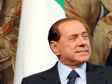 Γενικεύει την εφαρμογή του μέτρου λήψης αποτυπωμάτων ο Μπερλουσκόνι