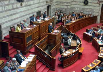 Εξεταστική Επιτροπή σημαίνει συγκάλυψη, απαντά ο πρωθυπουργός στον Γ.Παπανδρέου