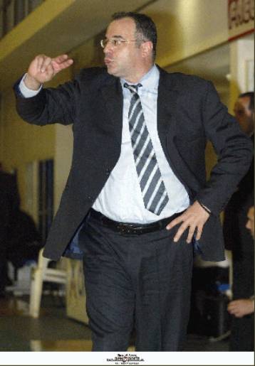 Στο Αιγάλεω αποφάσισε να παραμείνει ο Σκουρτόπουλος