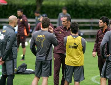 Ετοιμάζει εκπλήξεις ο Δώνης στην φετινή ΑΕΚ