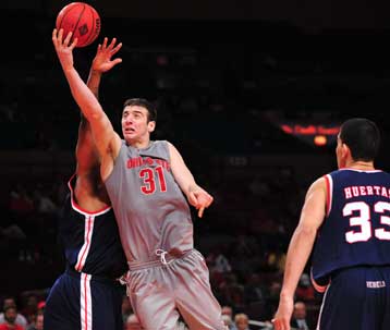 Οι ευχές του Κουφού και οι 12 πόντοι του με τους Χοκς