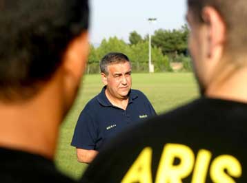 Νίκη με ανατροπή από τον Αρη και ικανοποίηση Ερνάντεθ για την υπερηφάνεια