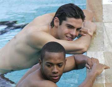 Η Τσέλσι διέψευσε για Κακά, λέει «ναι» για Ρομπίνιο