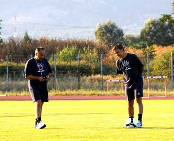 Υπάρχει χρόνος, εκτιμά ο Φερέρα για τον Πανθρακικό