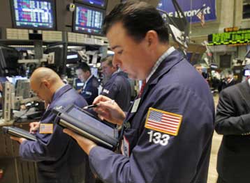 Με μικρές αυξομειώσεις έκλεισαν Γουόλ Στριτ και ευρωπαϊκά χρηματιστήρια