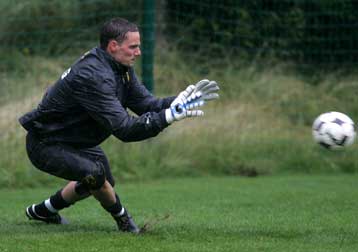 Νέο πρόβλημα στην ΑΕΚ, χτύπησε στα πλευρά ο Μάχο
