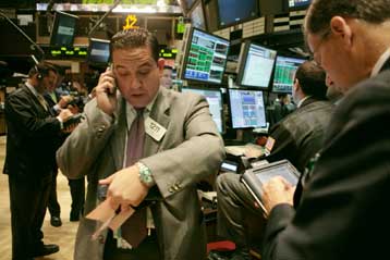 Αλλαγή κλίματος στη Γουόλ Στριτ, σε κάθοδο και τα ευρωπαϊκά χρηματιστήρια την Πέμπτη