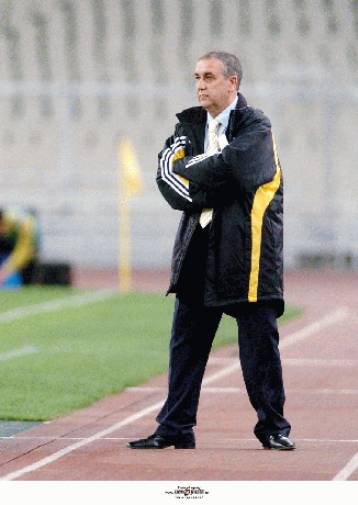 Ο Ερνάντεθ διακρίνει ταλέντο στην επίθεση αλλά απαιτεί δουλειά στην άμυνα