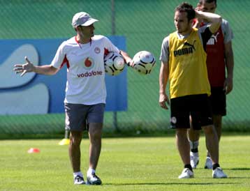 «Ο Ολυμπιακός είναι η Ρεάλ της Ελλάδας» δήλωσε ο Βαλβέρδε με υπερηφάνεια