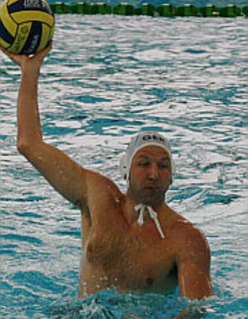 Ο Γερμανός πολίστας Ντίρλοφ χάνει το Πεκίνο, λόγω καρδιακών προβλημάτων