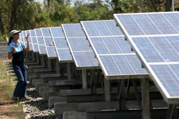 Σε λειτουργία ο μεγαλύτερος φωτοβολταϊκός σταθμός στην Ελλάδα
