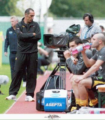 «Κάθε παίκτης έχει την τιμή του» λέει ο Δώνης για Παπασταθόπουλο