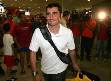 Ισπανικό χιούμορ με… καρφιά για τις μεταγραφές από τον Βαλβέρδε