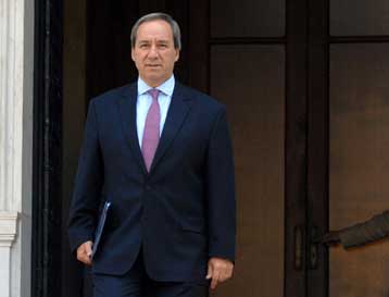 Πυρά εντός και εκτός ΝΔ δέχεται για τα περί συνεργασιών με το ΠΑΣΟΚ ο Γ.Αλογοσκούφης