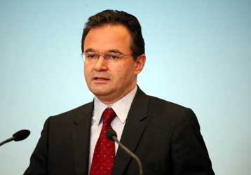 Σενάρια επιστημονικής φαντασίας τα περί συνεργασίας με ΝΔ τονίζει το ΠΑΣΟΚ