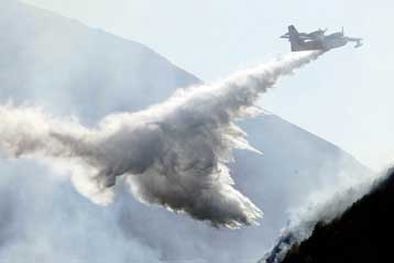 Κατασβέστηκε η πυρκαγιά που ξέσπασε σε περιοχή της Κερατέας