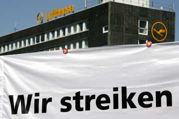 Τρίτη μέρα απεργίας των εργαζομένων της Lufthansa με ακυρώσεις πτήσεων εξωτερικού