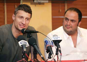 «Να κάνω τη διαφορά!» είπε ο Μίλκοβιτς στην παρουσίασή του