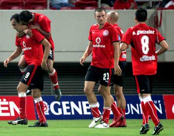 Μέσα στο… σπίτι του ο Ολυμπιακός έδειξε το καλό του πρόσωπο