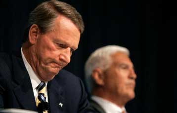 Ζημίες, για τέταρτο συνεχόμενο τρίμηνο, ύψους 15,5 δισ. δολαρίων στην General Motors