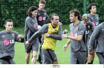 «Προσοχή, ετοιμότητα και συγκέντρωση» λένε οι παίκτες της ΑΕΚ ενόψει Ομόνοιας